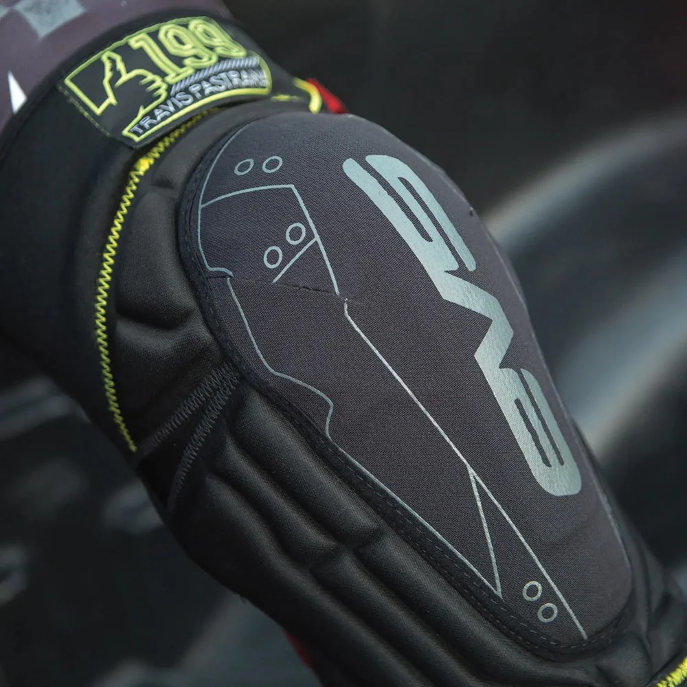 TP199 KNEE / SHIN GUARD | BLACK - Image 3